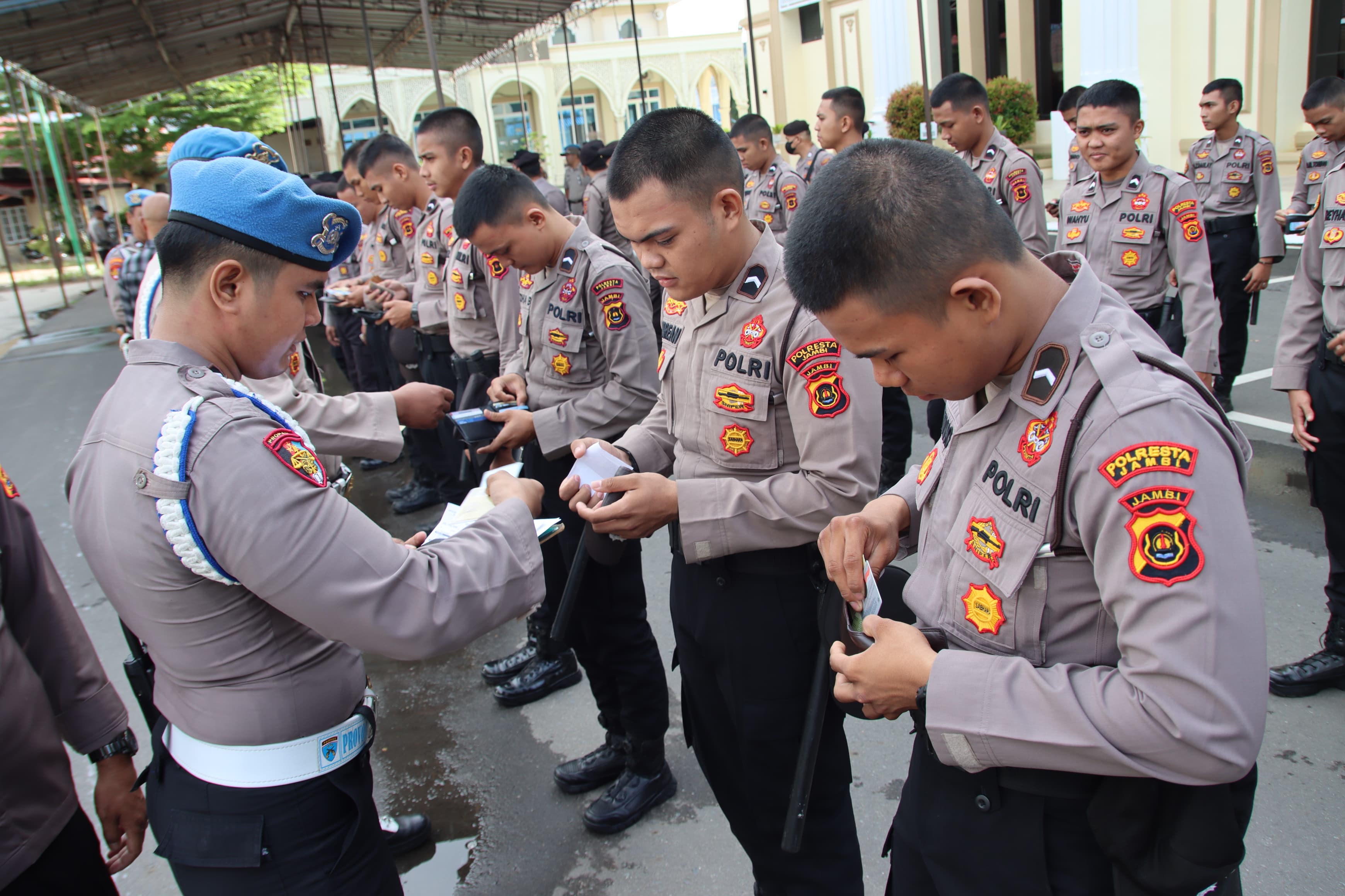 Apel pagi Tribrata News Polresta Sukabumi